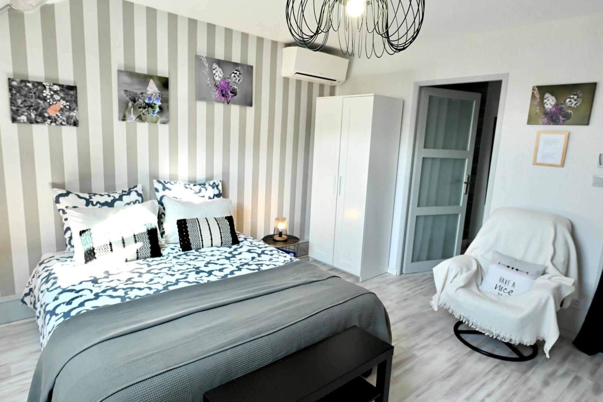 Les Nympheas 52 Bed & Breakfast Orges Eksteriør bilde