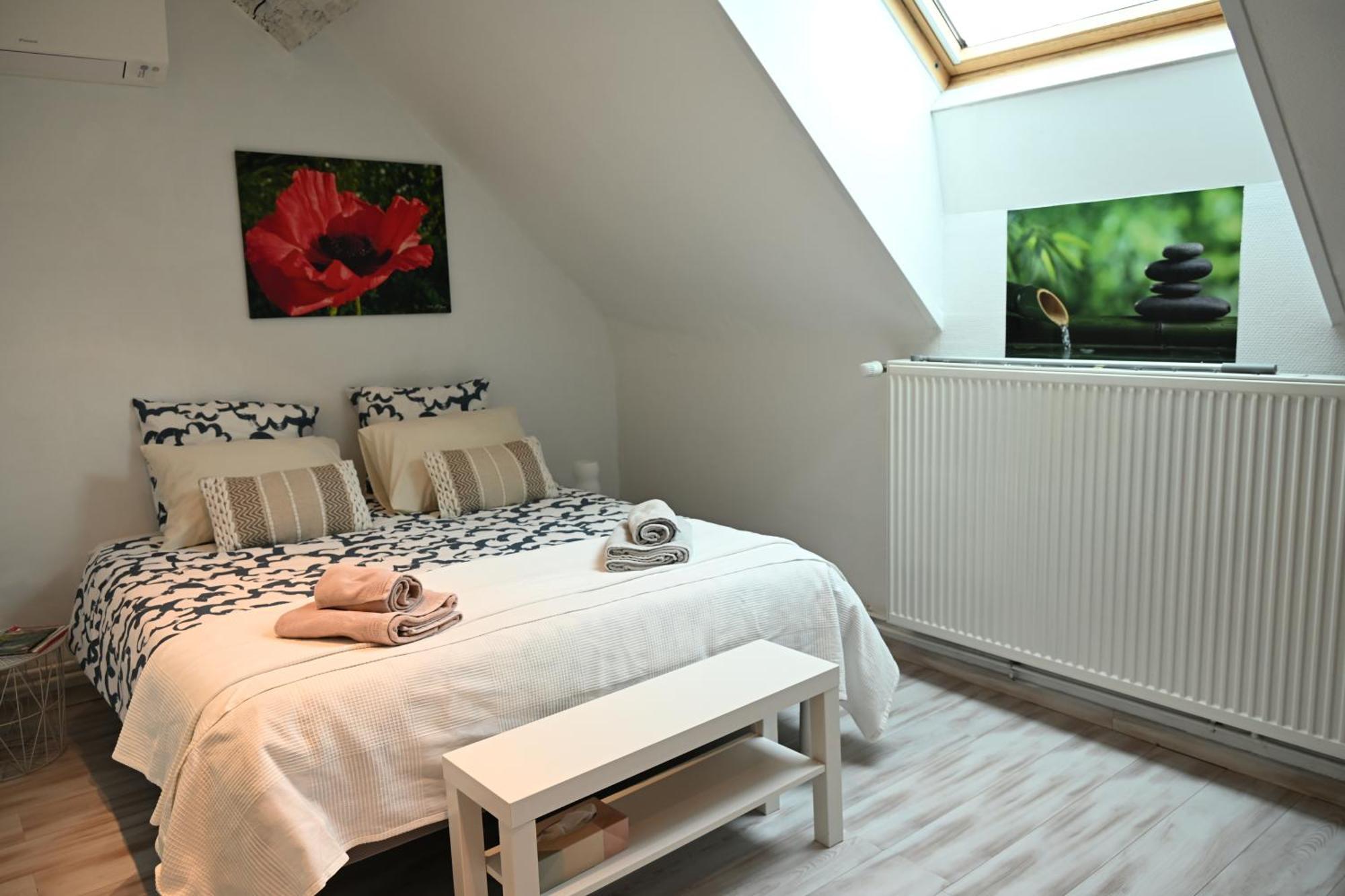 Les Nympheas 52 Bed & Breakfast Orges Eksteriør bilde